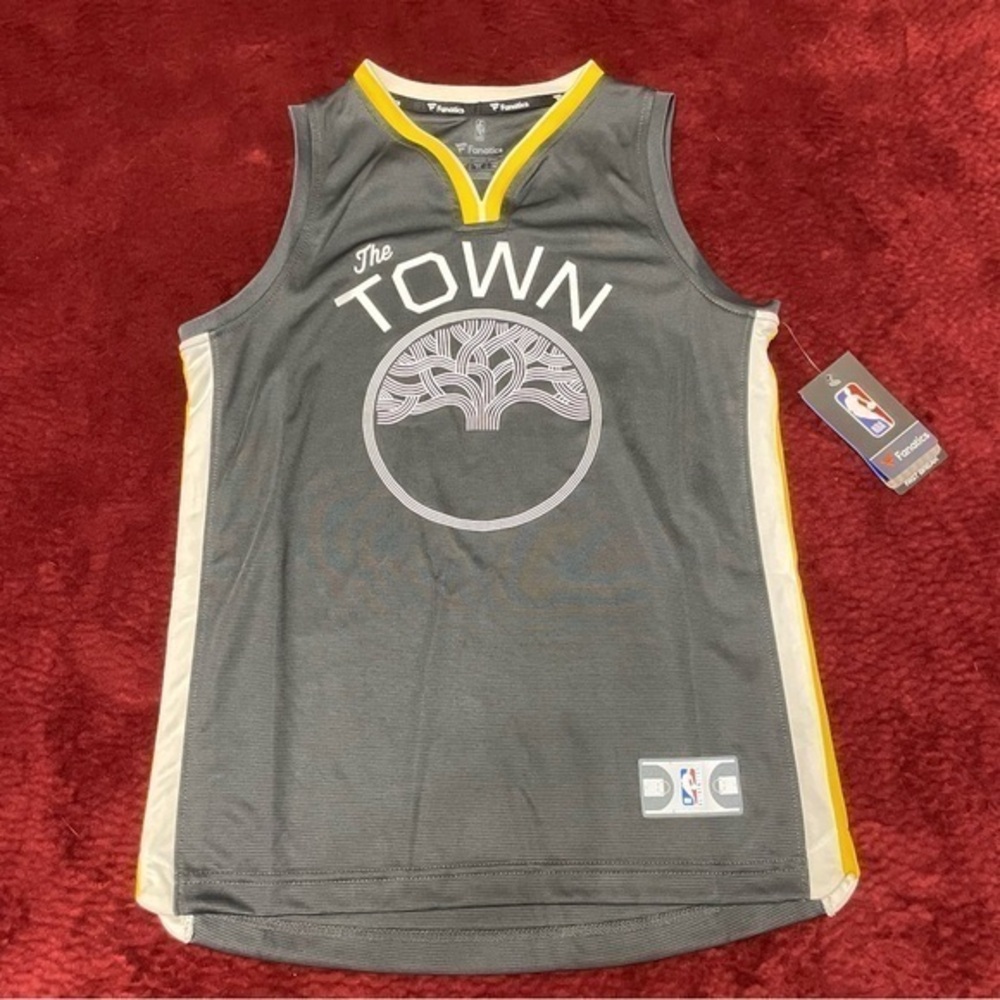 NWT Fanatics The Town Warriors Gray & Yellow Sleeveless Basketball Jersey, Y M